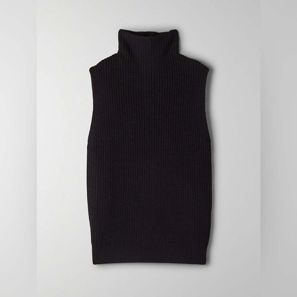 Wilfred Cortado Sweater